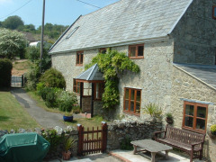 Self Catering Farmhouse, Ash Farm, Whitwell, Isle of Wight