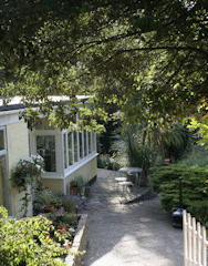 Traditional bed and breakfast overlooking the sea, Bedford Lodge, Shanklin, Isle of Wight