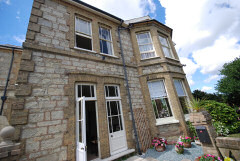 Caprera Hotel, Sandown, Isle of Wight. Family run fully licensed guest house