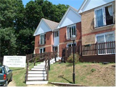 Creek Gardens, Wootton Bridge, Isle of Wight. Self catering apartments overlooking Wootton Creek
