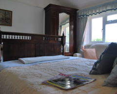 Ford Farm House, Whitwell, Isle of Wight. Farmhouse accommodation on the Isle of Wight