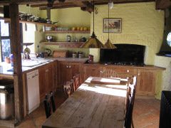 Dairy Cottage Froglands Farm, Carisbrooke, Isle of Wight. Self catering cottage overlooked by Carisbrooke Castle