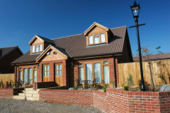 Rookley Country Park, Rookley, Isle of Wight. Caravan park and self catering with bar, restaurant and pool