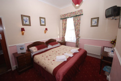 Roseberry Hotel, Shanklin, Isle of Wight. Family run hotel in Shanklin