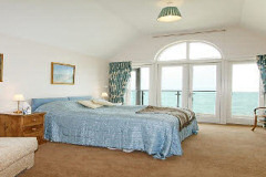 The Sea House, Seaview, Isle of Wight. Self Catering in Seagrove Bay