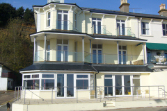 Shanklin self catering by the sea, Sunny Beach Apartments, Shanklin, Isle of Wight