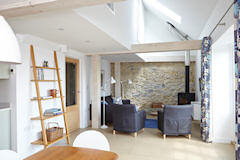 The Barn and Stable at Buddle Place, Niton Undercliff, Isle of Wight. Holiday cottage in Niton on the Isle of Wight
