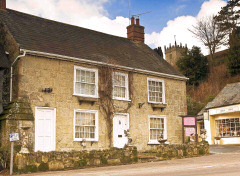 17th Century cottage in the centre of village