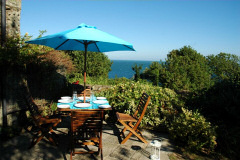 Ocean Blue Coastal Retreats, Ventnor, Isle of Wight. Self catering cottage by the sea